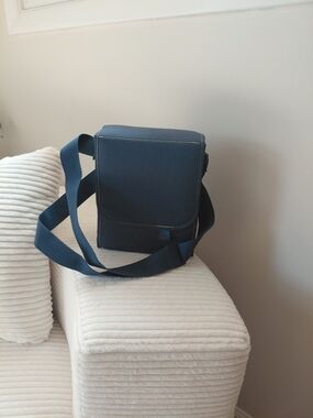 Navy Drink/bottle Bag and More!